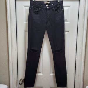 Judy Blue Women’s 9 Black Jeans Holes Knees Stretch Style 8326 Made In USA